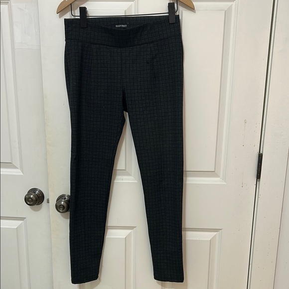 Ellen Tracy checkered Pants size small black gray elastic waist inseam 26” - Picture 2 of 8